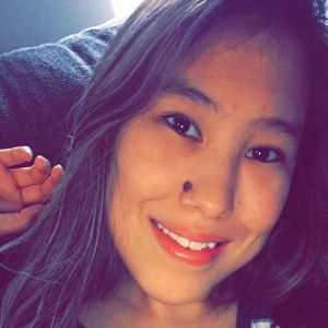 Meet your Posher, Isabel